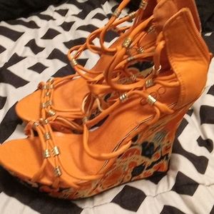 Women's heels never worn new with tags